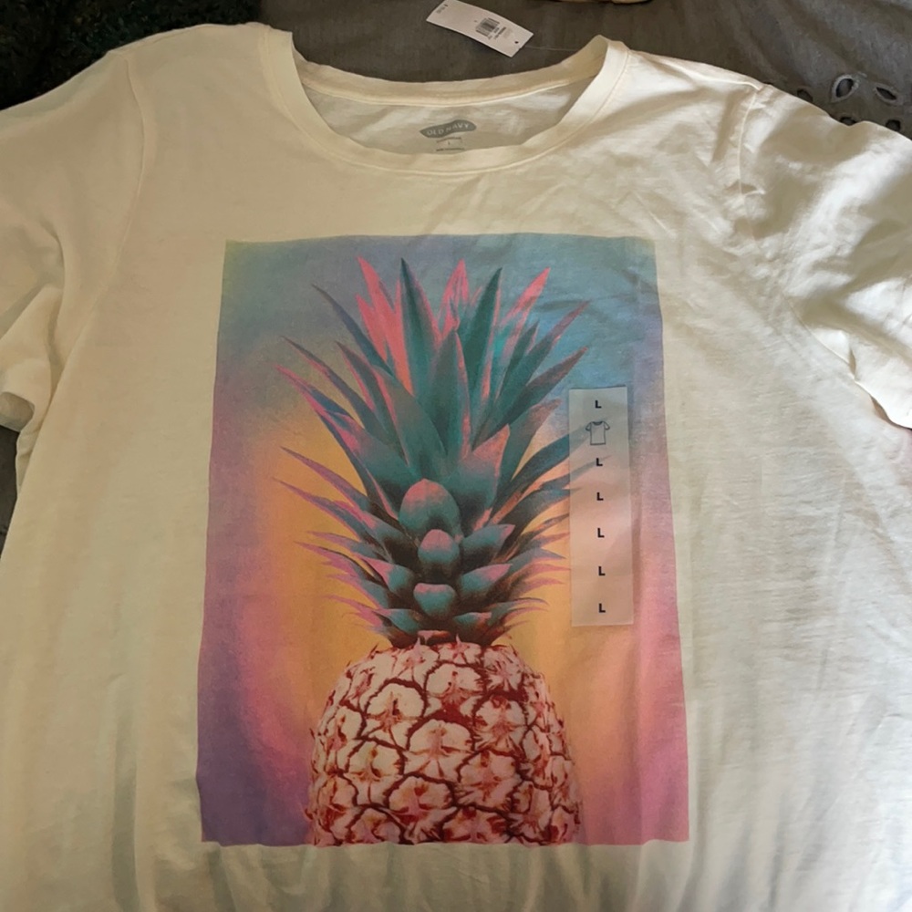 Old navy graphic tee